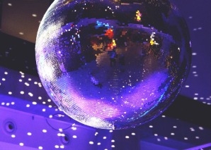 70er-Jahre-Mottoparty für Ihren Event