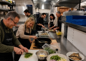 Saisonales 3-Gang-Menü im Team kochen