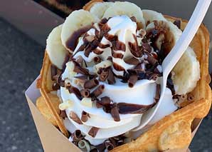 Crêpes, frozen yogurt, bubble waffle et café du foodtruck