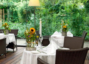 Sommerlocation: Dinieren in der Orangerie