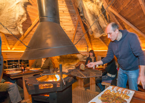 Amusez-vous dans la cabane à griller