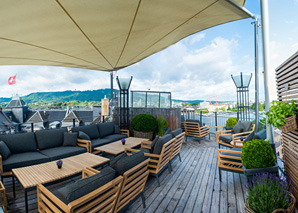Apéro mit Blick über den Zürichsee und Abendessen