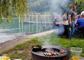 Feuerring-Grillparty am Walensee