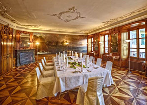 Essen im Barocksaal