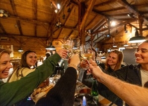 Chalet à fondue d'Aarau : dégustation de fromage dans la cabane