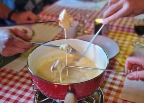 Der Fonduekönig - Fonduespass im Team