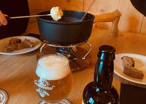 Fondue à la bière dans l'Emmental