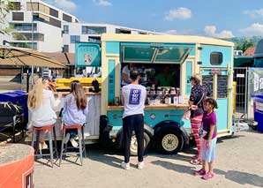 Crêpes sucrées et salées faites maison et café du foodtruck