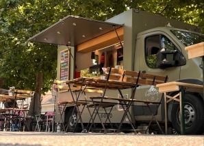 Foodtruck mit Schweizer Spezialitäten