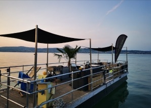 Grillboot auf dem Zürichsee