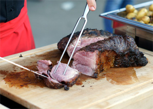 Asado Argentina - barbecue sur le grand gril ä charbon