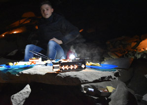 Experience the caves with raclette à discrétion