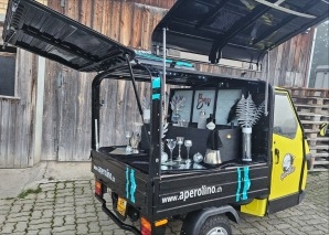 Mini-Foodtruck mit Angebot nach Wahl