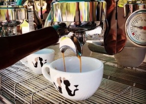 Piaggio Ape als Cocktailbar oder Foodtruck