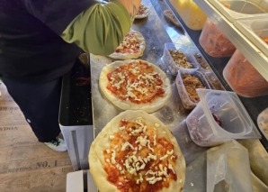 Pizza food truck napolitain