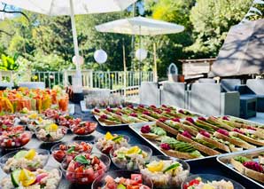 Fête d'été dans une oasis de verdure