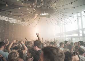 Sommerfest mit Strandfeeling in Basel