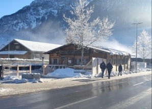 Christmas chalet evening in the Bernese Oberland