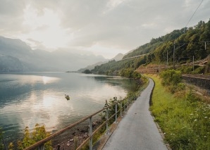 Mittagessen und Walensee-Schifffahrt