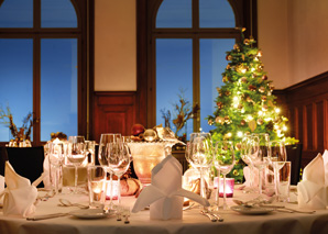 Weihnachtsdinner über der Stadt Zürich
