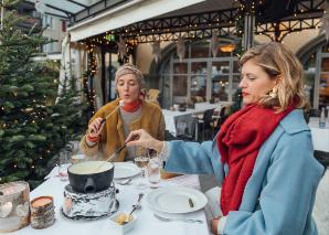 Christmas dinner on Lake Zurich