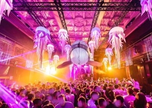 Motto-Event: White Night Beach Party