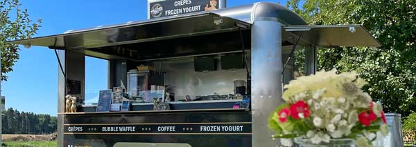 Crepes, frozen yogurt, bubble waffle and coffee from the food truck