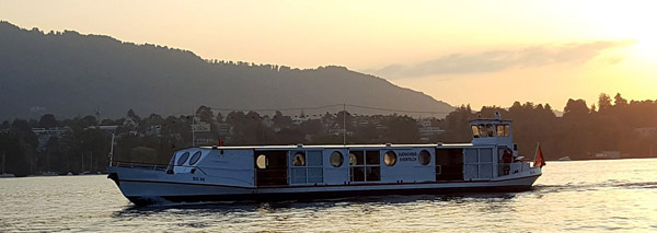 Festessen auf dem Zürichseeschiff