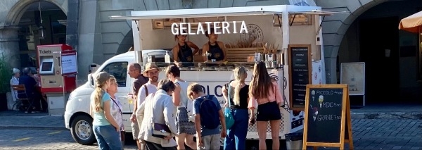 Gelato aus dem Piaggio Porter