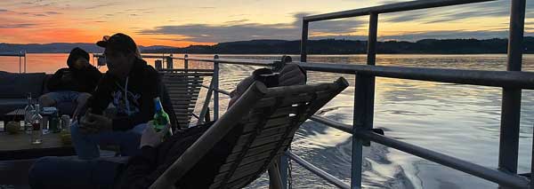 Barbecue boat on Lake Zurich