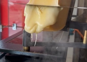Foodtruck mit Schweizer Spezialitäten